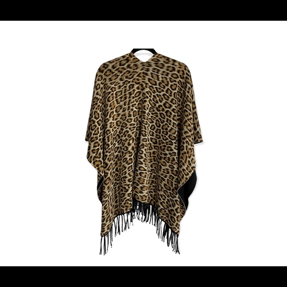 Leopard Black Reversible Shawl - Picture 4 of 9
